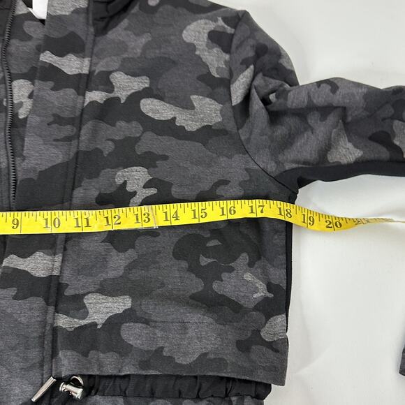 CAbi 3911 Jacket Womens Small Black Camo ATC Cinch Drawstring Waist Full Zip - Picture 9 of 12